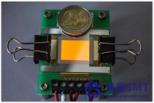 研究人员产生功能 OLED 电极从石墨烯